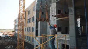 Александр Полухин: на стройплощадке детской областной больницы приступили к подготовке объекта к предстоящему отопительному сезону